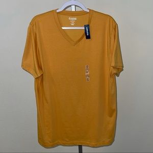 Old Navy Men’s Beehave Core V-Neck Tee Shirt, Size L. NWT.